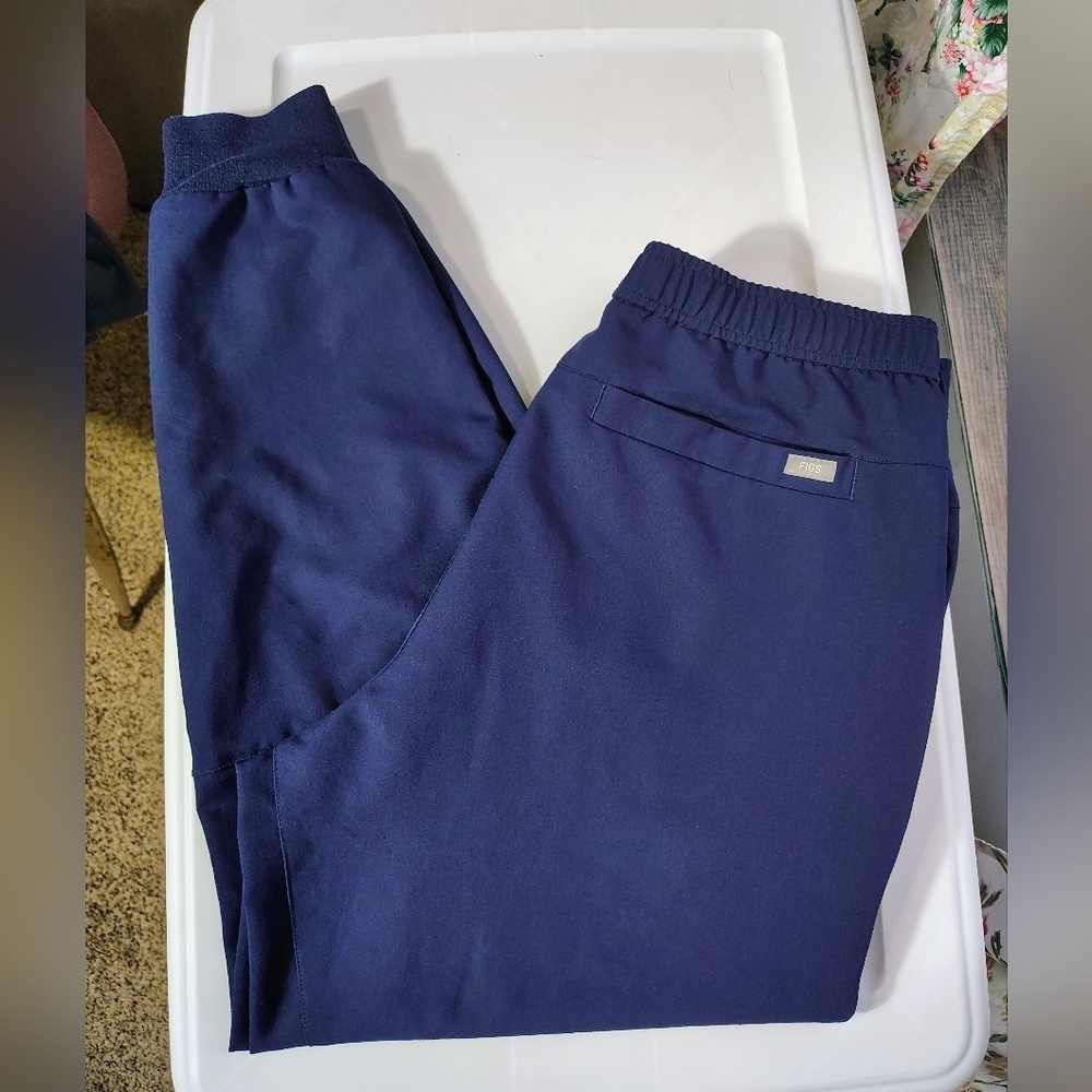 Figs medical professional scrub jogger pants Tansen men's navy blue size XL. - Picture 13 of 16